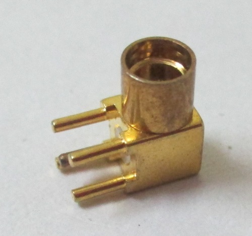 MMCX (F) R/A PCB Mount - 50 Ohm Impedance, 0-6 GHz Frequency Range, Brass Material , Fully Rotatable for Broadband Communications