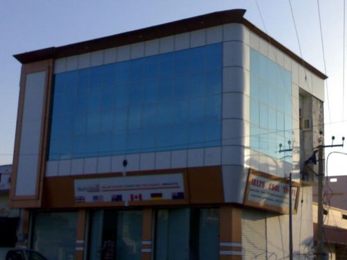 फ्रंट एलेवेशन