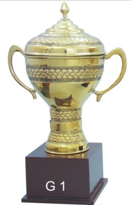 गोल्डन कप ट्रॉफीज़