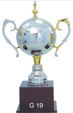 छोटे पीतल के कप पुरस्कार