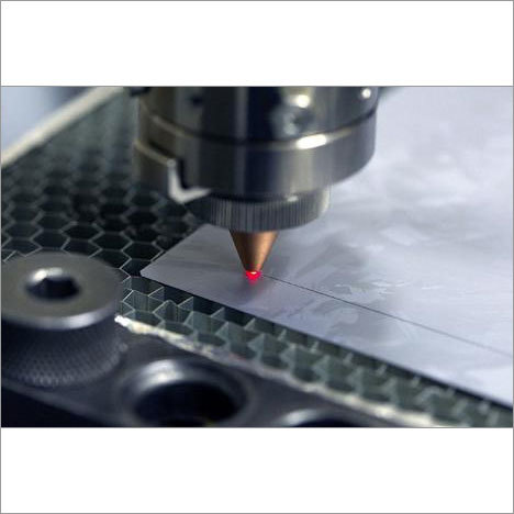 धातु लेजर काटने की मशीन