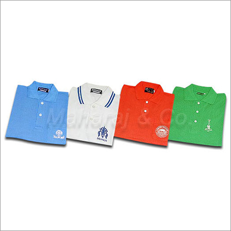 स्कूल यूनिफार्म रंगीन टी-शर्ट