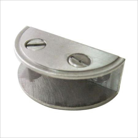 डी ब्रैकेट्स