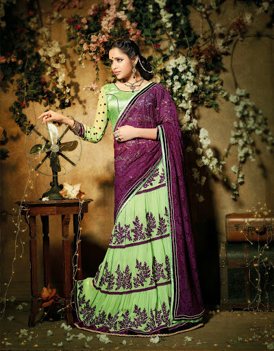 डिजाइनर साड़ी निर्माता