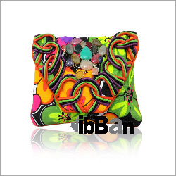 डिजाइनर बंजारावाला बटुआ