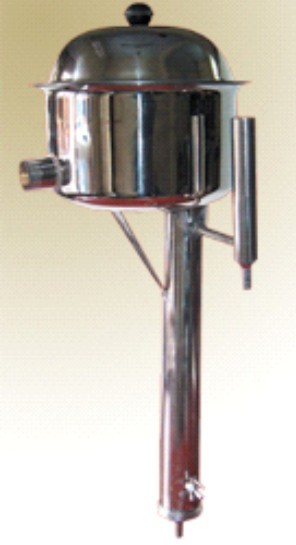 DISTILLATOR