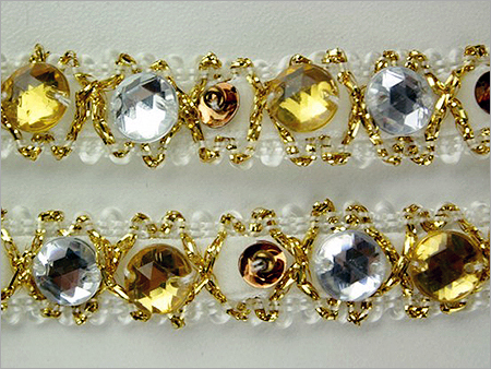 मोती वाले लेस