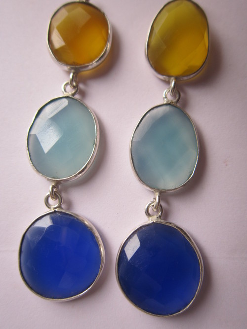 येलो एंड स्काई ब्लू और ब्लू 3 पीस। मल्टी बेज़ल कनेक्टर 15Mm -16Mm ईयररिंग पेयर