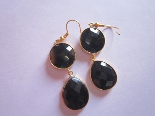 इयररिंग्स ब्लैक ओनिक्स गोल्ड वर्मील कनेक्टर्स इयररिंग्स पेयर लगभग 40 सेंट