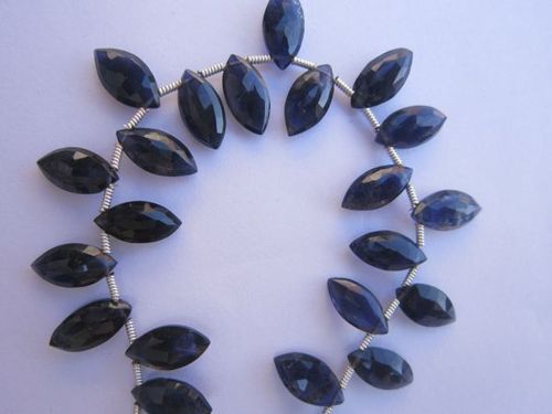 नेवी ब्लू लोलाइट फेसेटेड मार्क्वेस बीड्स वन स्ट्रैंड