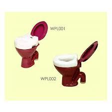 उठा हुआ टॉयलेट सीट