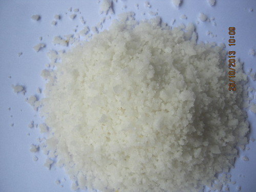 सड़क बर्फ़ पिघलाने के लिए सौर समुद्री नमक