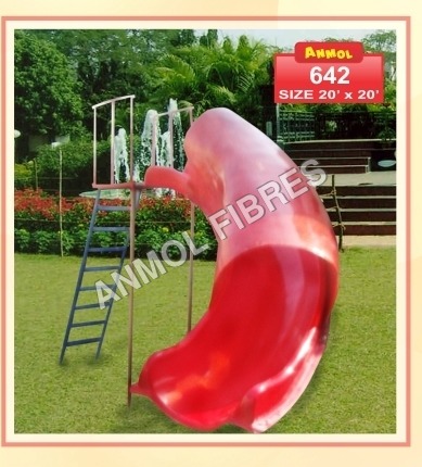 C-Curve Tunnel Slide - Material: Plastic And Steel