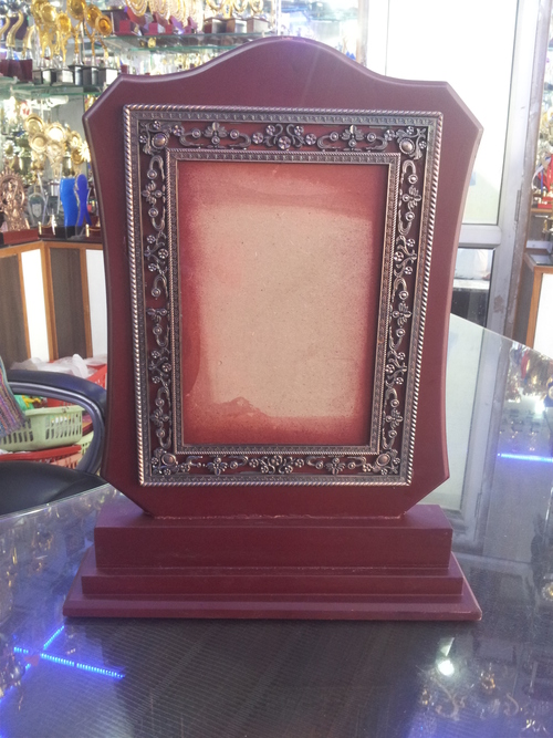 लकड़ी का ट्रॉफी कोड 5