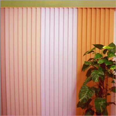 लंबवत ब्लाइंड्स