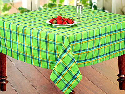 टेबल फ्रिल्स