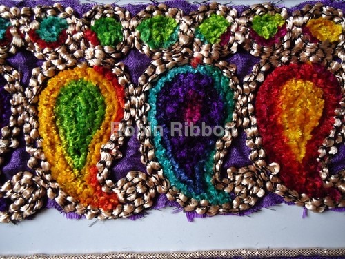 कढ़ाई डिजाइनर लेस