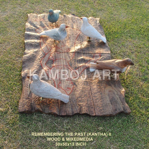 डिज़ाइनर लकड़ी की मूर्तिकला