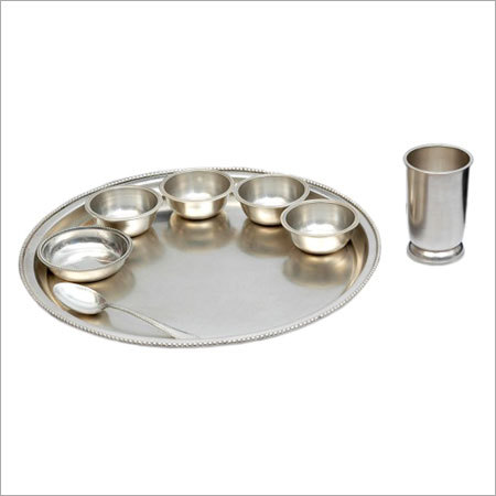 डिनर थाली सेट
