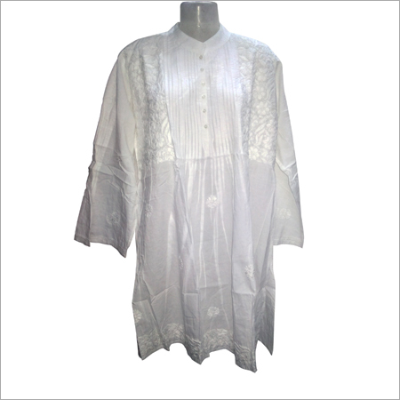 चिकन कढ़ाई वाली कुर्तियाँ