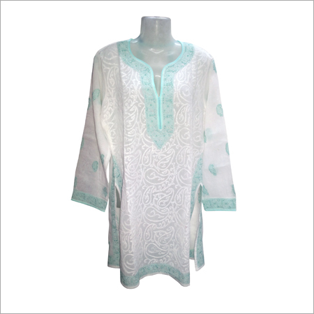 चिकन शॉर्ट्स और लॉन्ग्स