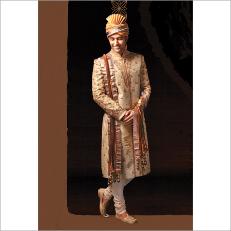 डिज़ाइनर शादी के शेरवानी