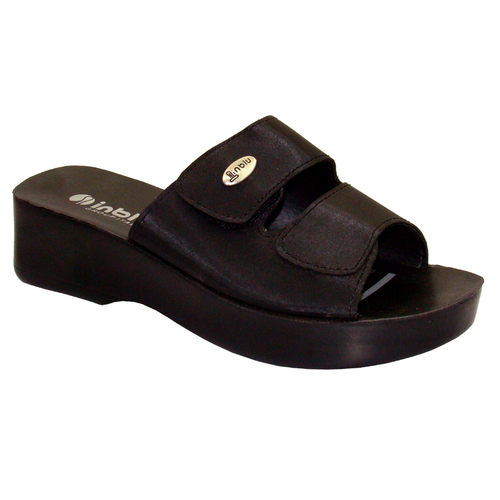 वेल्क्रो अपर के साथ ब्लैक लेडीज़ स्लिपर