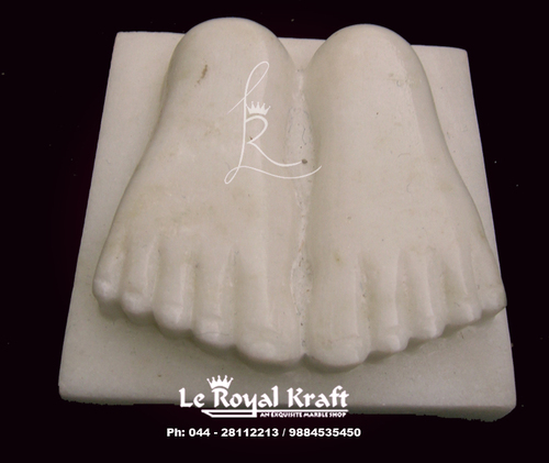 व्हाइट मार्बल पदम