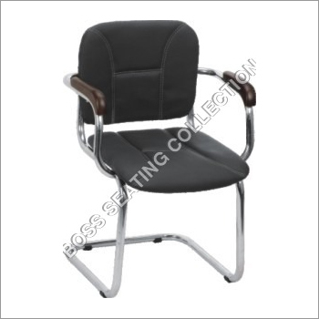 काले अतिथि कुर्सियां