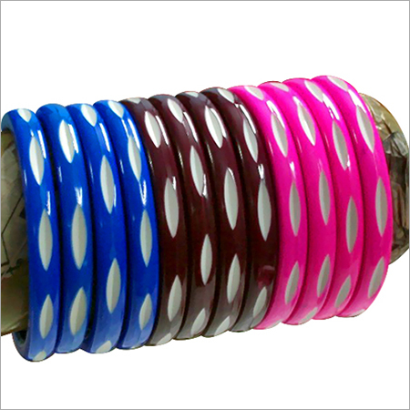 बहु रंग की चूड़ियां