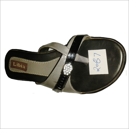 महिलाओं के फ़ैंसी सैंडल