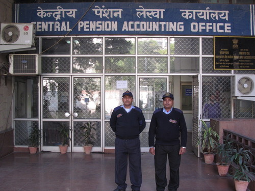 व्यावसायिक सुरक्षा गार्ड सेवा