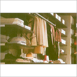 अलमारी की शेल्फ