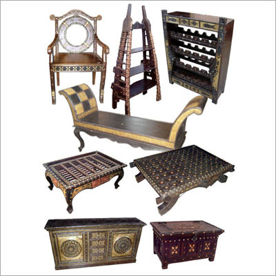 प्राचीन फर्नीचर