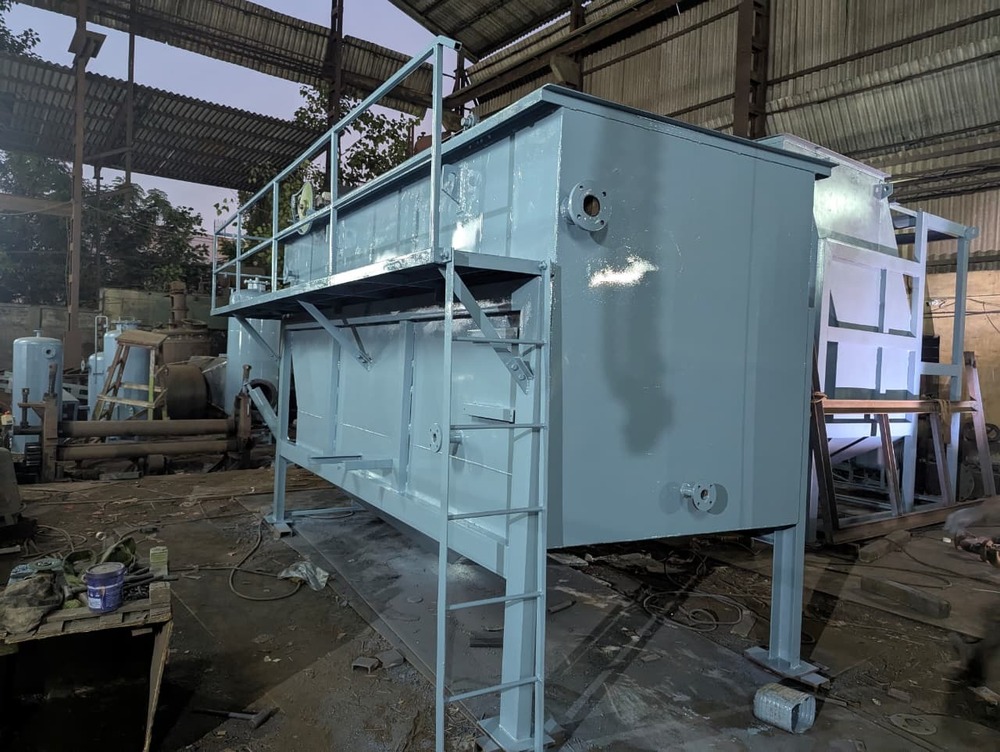 मैनुअल Ss-304/202 मिल्क स्टोरेज टैंक