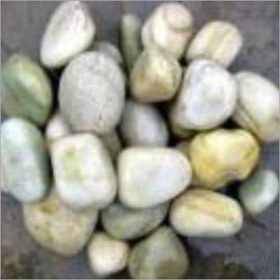 सफेद कंकड़ पत्थर