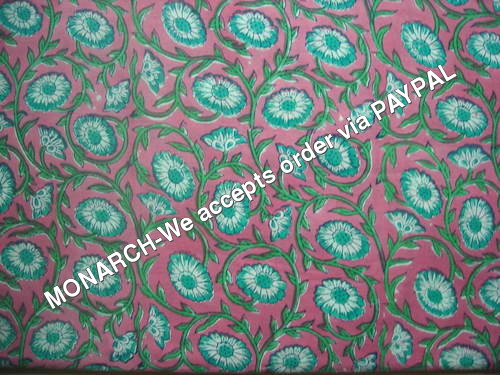 गुलधावरी पैटर्न कॉटन फ़ैब्रिक