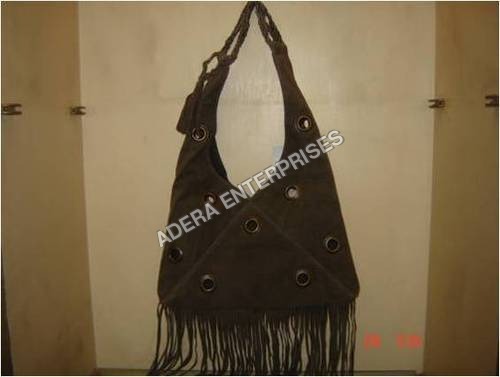 स्टाइलिश महिला हैंडबैग