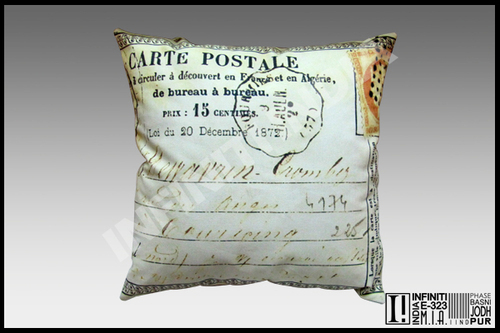 मशीन से बना विंटेज कुशन