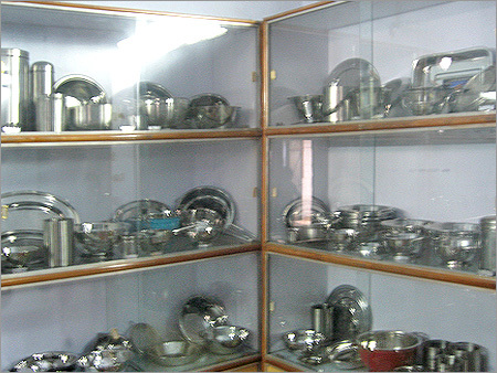स्टेनलेस स्टील के बर्तन