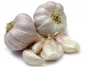 लहसुन की कलियाँ