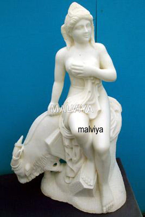 मार्बल सजावटी मूर्तियाँ