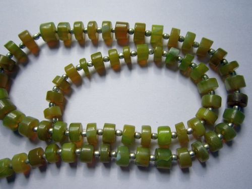 राउंड ब्रिलियंट कट ग्रीन ओपल टायर बीड्स