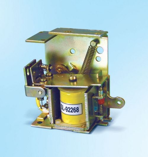 इलेक्ट्रो मेकैनिकल रिलेज़