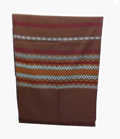 कढ़ाईदार डिजाइनर शॉल्स