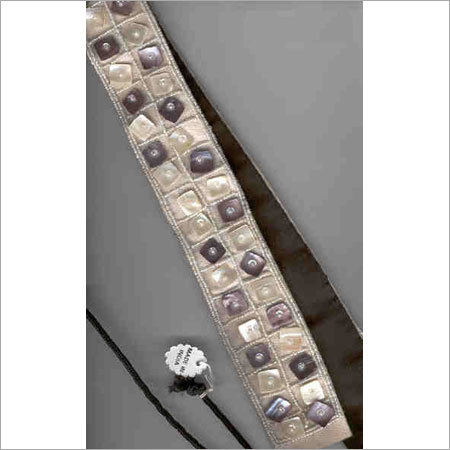 डिज़ाइनर महिलाओं की बेल्ट