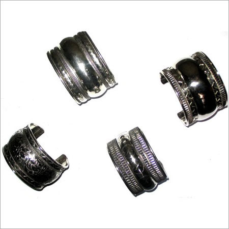 कफ ब्रेसलेट्स