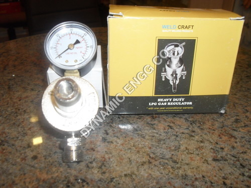 LPG Regulator with Gauge 