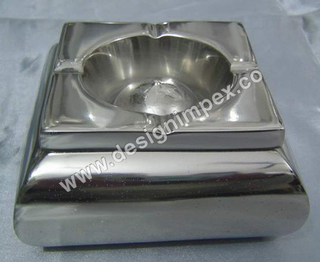 ऐशट्रे स्क्वायर