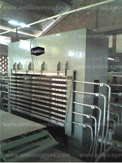 बांस मैट प्लाई और छत की शीट प्रेस मशीन